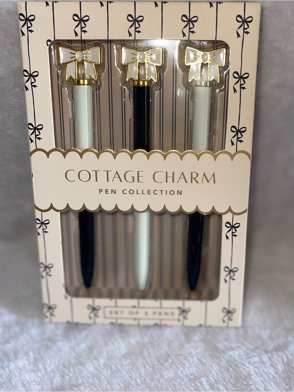 Pen Collection - Black & White Bow Accent Pens Set of 3 NwT